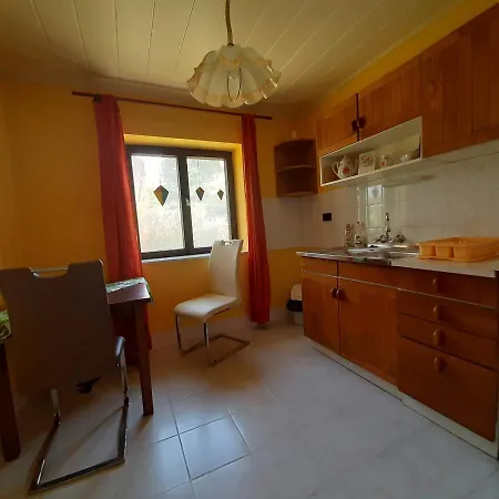 Tulman Apartment Balatonbereny